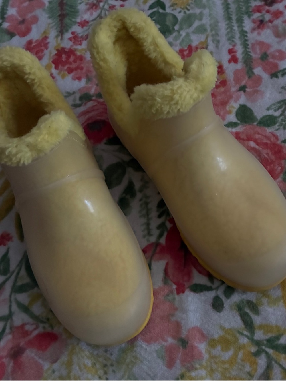 Women's Cozy Faux-Fur Lined Slip-On Rain Clogs - Yellow - Picture 2 of 7